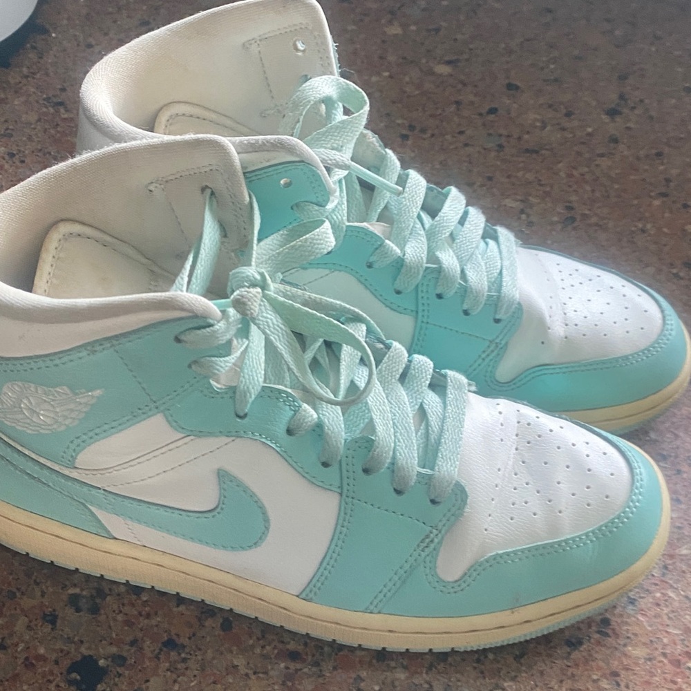 Nike Air Jordan 1 Mid Tiffany Blue & White